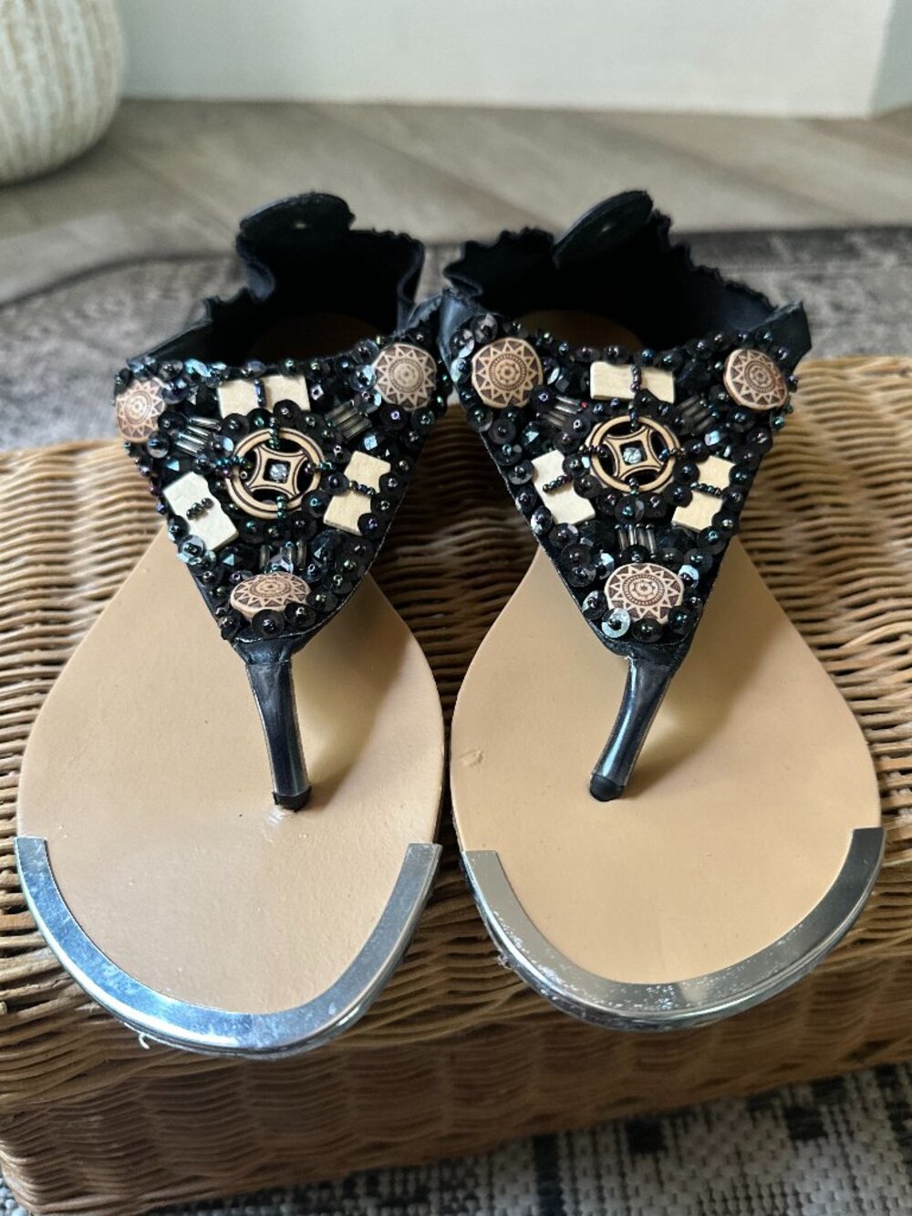Bamboo Beaded Boho-Glam Thong Sandals – Black & Neutral, Size 7.5